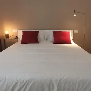 Duci Casa vacanze Aeroporto di Catania Fontana Rossa
